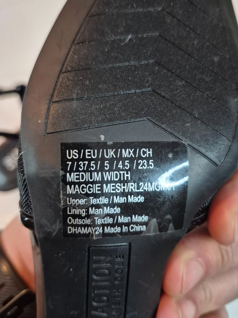 Kenneth Cole Reaction Women's Maggie Black Mesh, Size 7, Kitten Heel, Toe, NEW - Picture 2 of 10